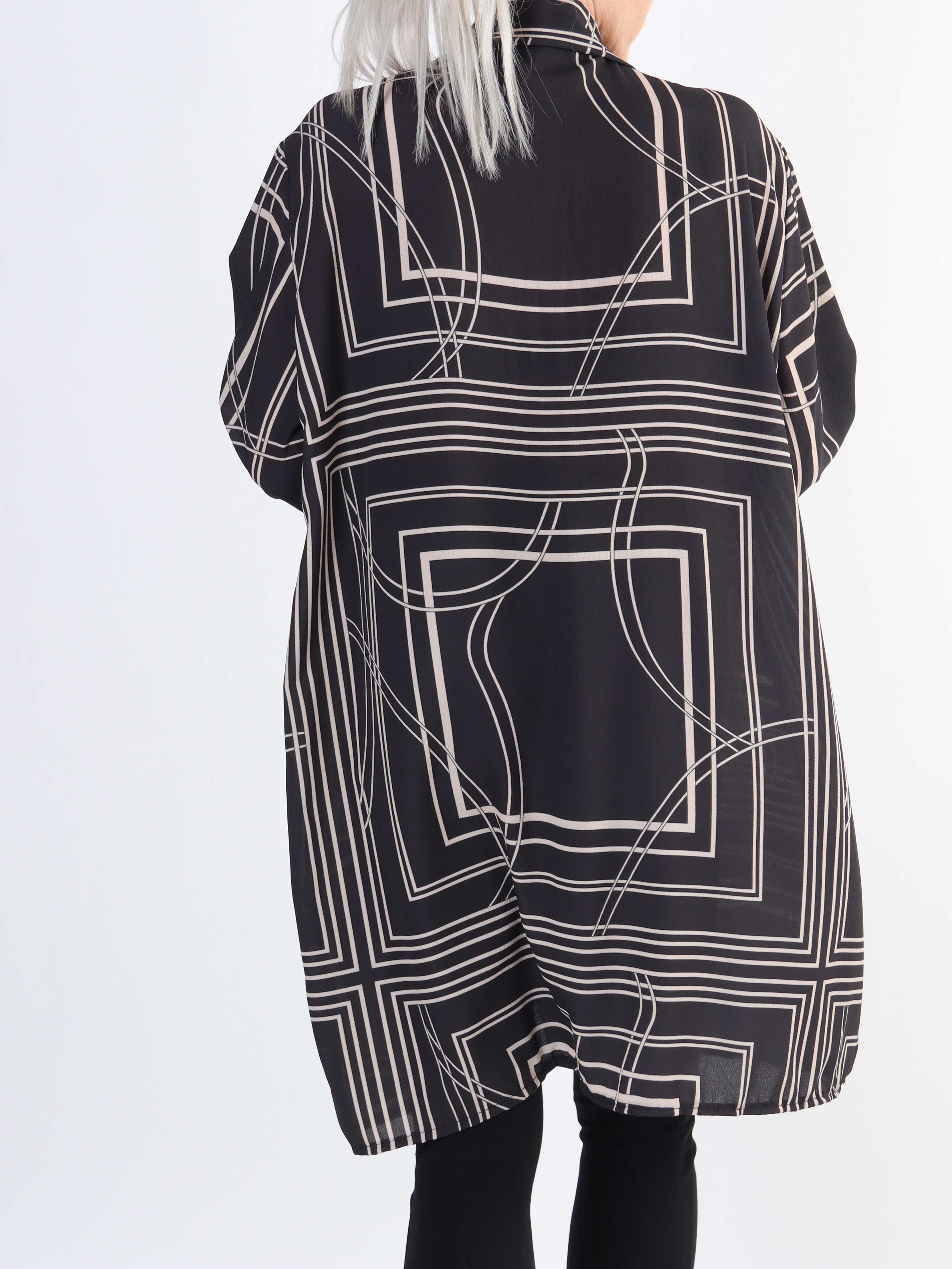 Abigail Square - Mønstret plus size skjortekjole